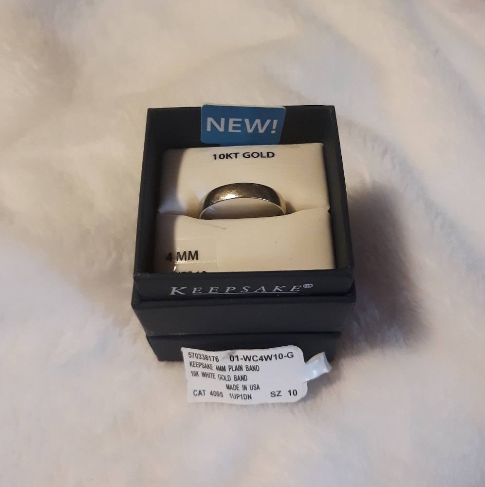 New 10k white gold band sz 10💍